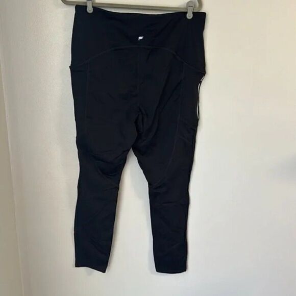 Fabletics 2x motionโ365 leggings with zipperโpockets - Picture 3 of 4